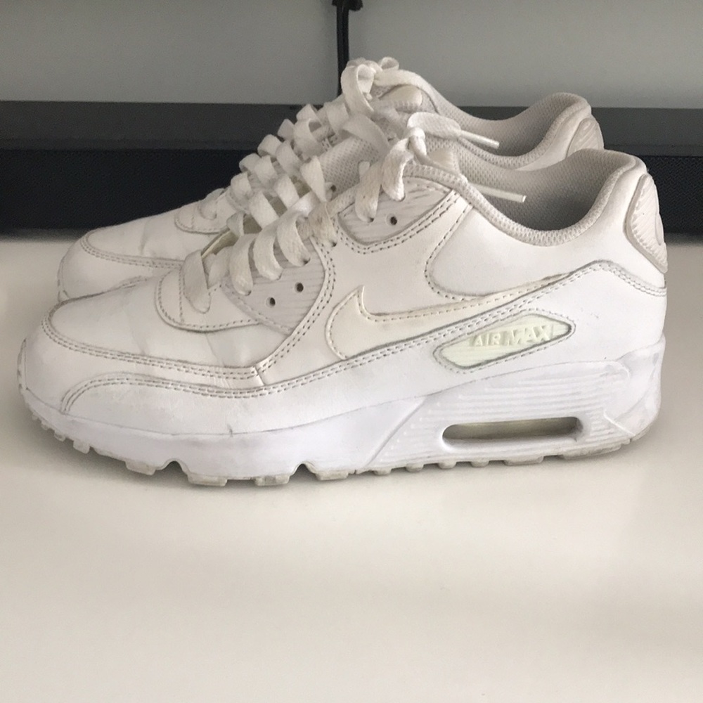 Air max 90s all white size 5.5Y